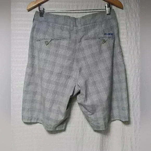 Billabong Men's Chino Gray and blue plaid.  Size 30x9 - Picture 2 of 7